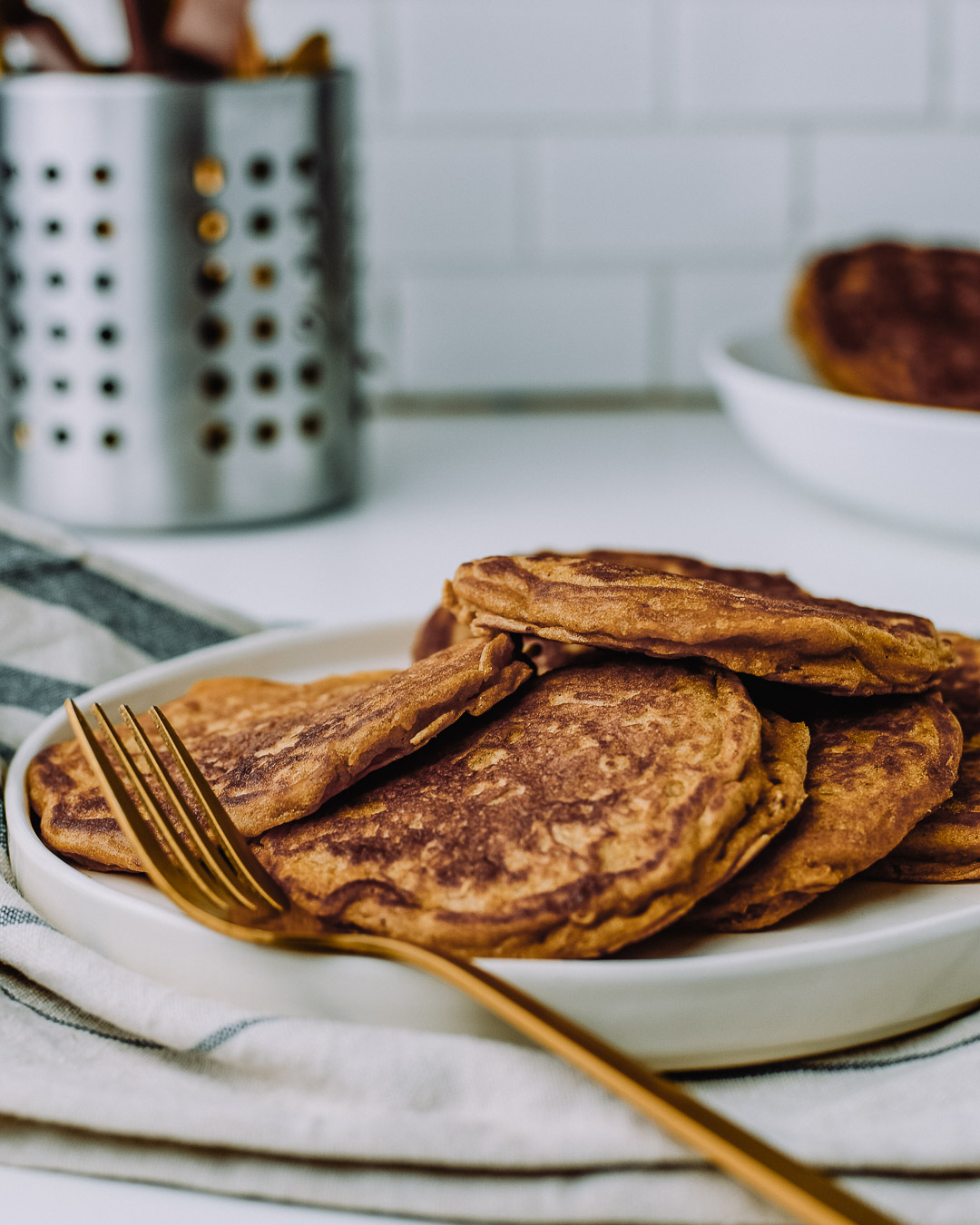 Easy Oatmeal Pancakes | Mash & Spread